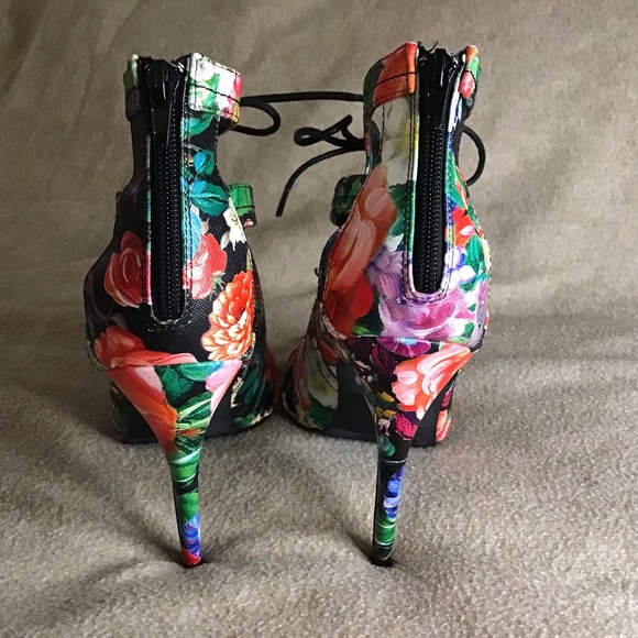 (#32) Madden Girl Dita Floral High Heel Sandals - Picture 6 of 8